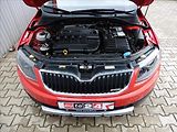 Škoda Octavia 2,0 TDi Combi 4x4 DSG Scout - náhled 14