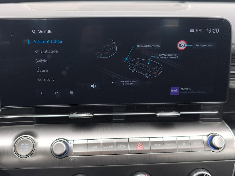 Hyundai Kona (2024) COMFORT CLUB 1.0 T-GDi 88kW, Č - fotka 23 z 27
