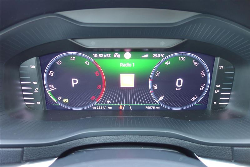 Škoda Karoq 2,0 TDi,ČR,4x4,PANORAMA,STYLE. - fotka 40 z 50