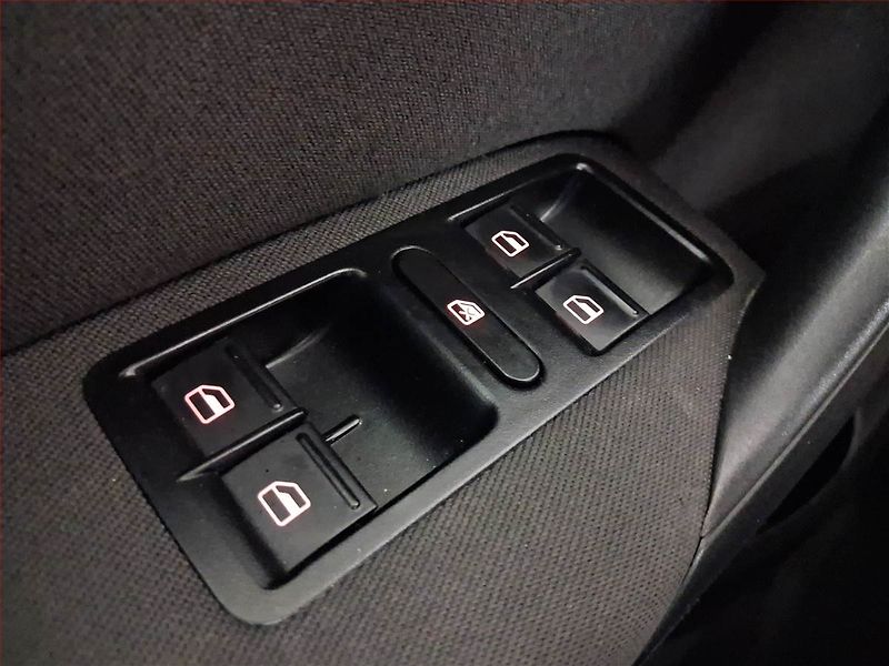 Volkswagen Polo (2013) 1.2 TSI, Tempomat - fotka 15 z 15