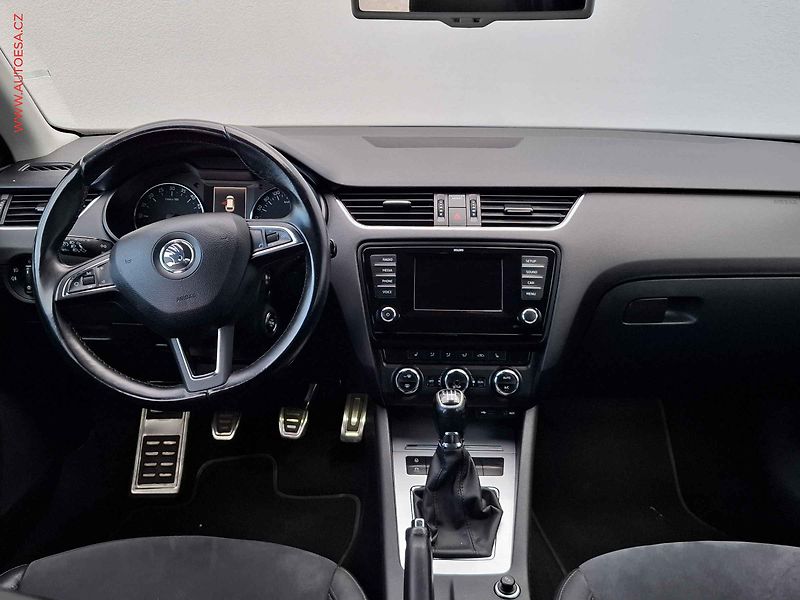 Škoda Octavia (2013) 2.0 TDi, 2.maj, AC, TZ - fotka 8 z 21