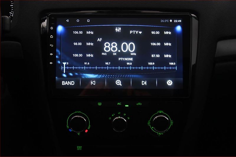 Škoda Octavia (2009) Ambiente 1.6, nová STK - fotka 12 z 15