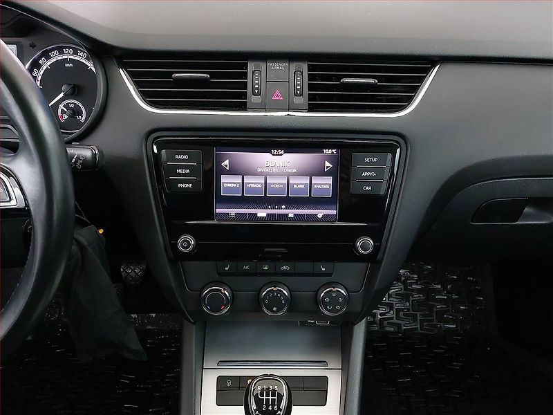 Škoda Octavia (2018) 2.0 TDI, Serv.kniha, Tempomat - fotka 9 z 15