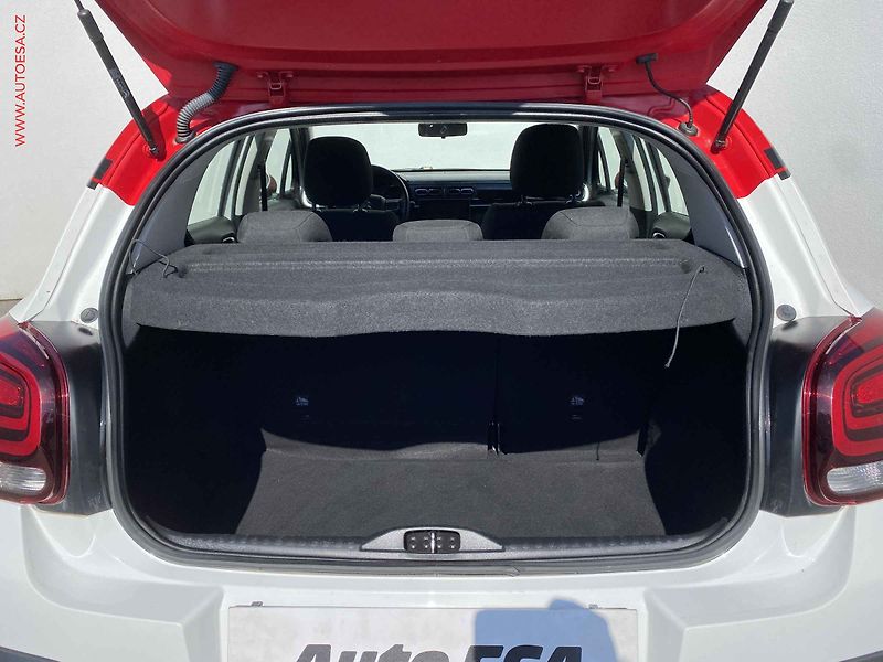 Citroën C3 (2019) 1.2 PT, Shine, park. čidla - fotka 7 z 19