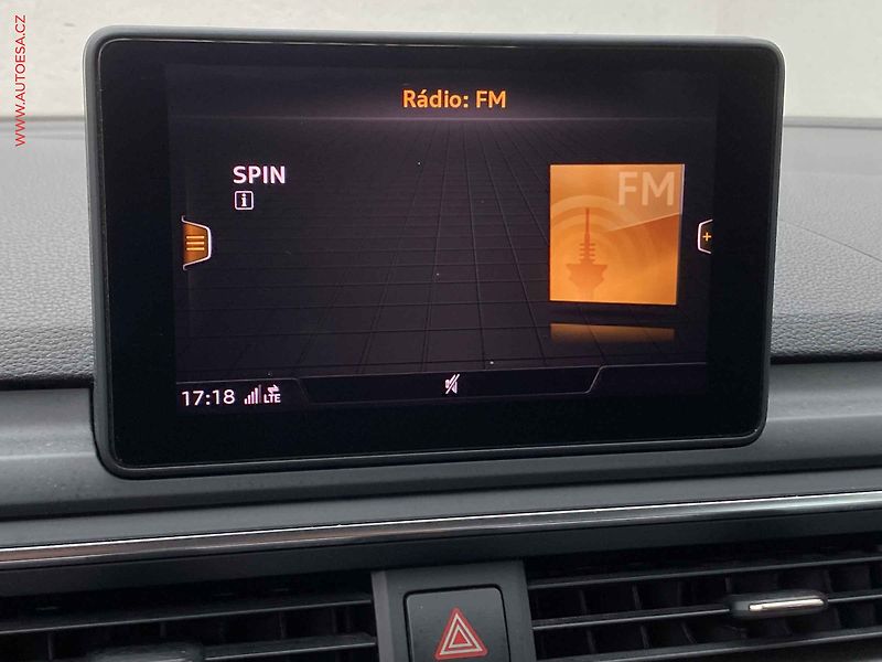 Audi A4 (2017) 2.0 TDi, AT, bixenon - fotka 17 z 20