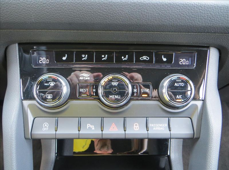 Škoda Kodiaq 2,0 TDI Sportline DSG Matrix - fotka 20 z 34