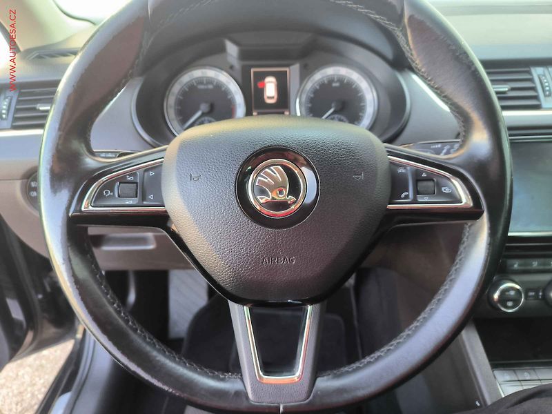 Škoda Octavia (2016) 2.0 TDi 4x4, DSG, navi, temp - fotka 18 z 25