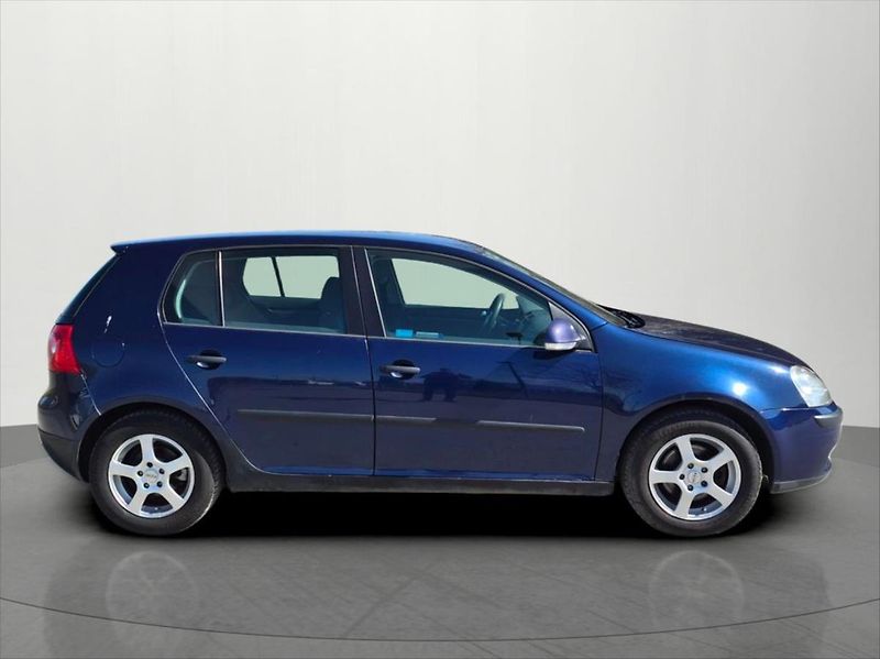 Volkswagen Golf 1,6 FSi 75Kw ČR Klima nová STK - fotka 8 z 16
