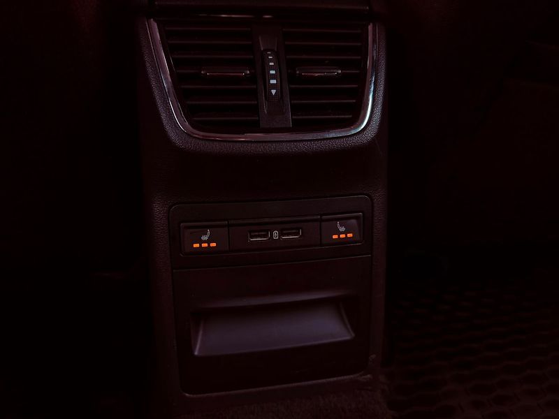 Škoda Octavia 2.0 TDi DSG Style, ČR - fotka 13 z 28