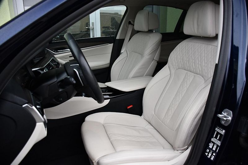 BMW Řada 5 540i xD LUXURY HUD LASER TAŽNÉ - fotka 14 z 46