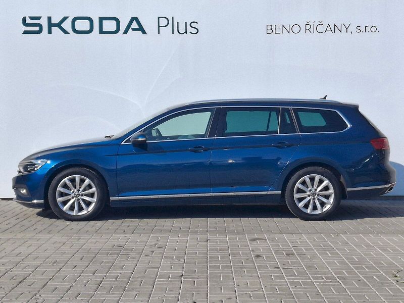 Volkswagen Passat (2023) Variant Elegance DSG 2,0TDi 11 - fotka 3 z 35