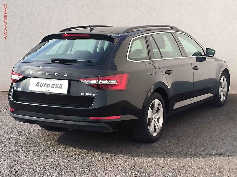 Škoda Superb (2019) 2.0TDI, ČR, Ambition, DSG - fotka 4 z 24