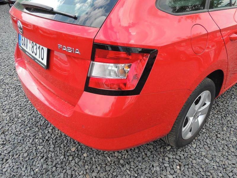 Škoda Fabia (2018) 1.0TSi Combi,70kw,Style,ČR1maj - fotka 12 z 52