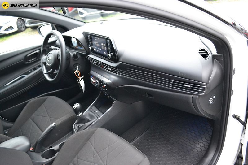 Hyundai Bayon 23 1,2I MT PLAY TT - fotka 15 z 52