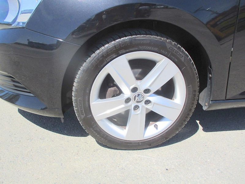 Škoda Fabia (2016) 1.2TSi ACT*BT+HF*L+Z PNEU - fotka 21 z 40
