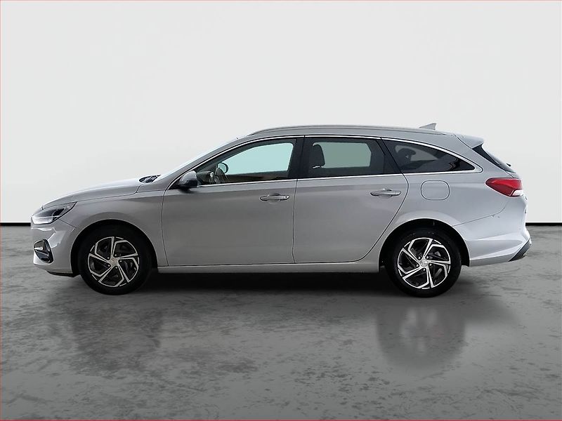 Hyundai i30 (2023) Smart 1.0 T-GDI, Automat - fotka 3 z 21