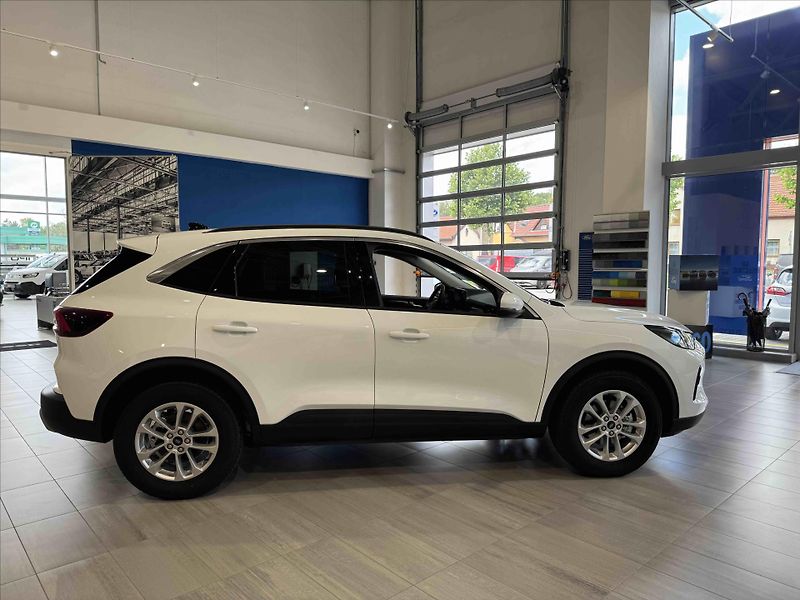 Ford Kuga (2026) 2,5 Duratec HEV 132 kW/180 kon - fotka 7 z 17