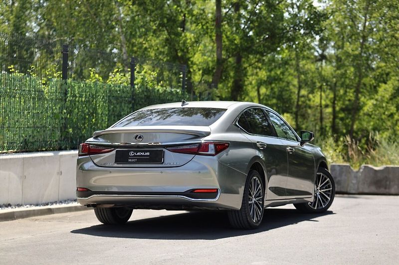 Lexus ES 300h 300H 2,5 HEV LIMITED EDITION - fotka 3 z 26