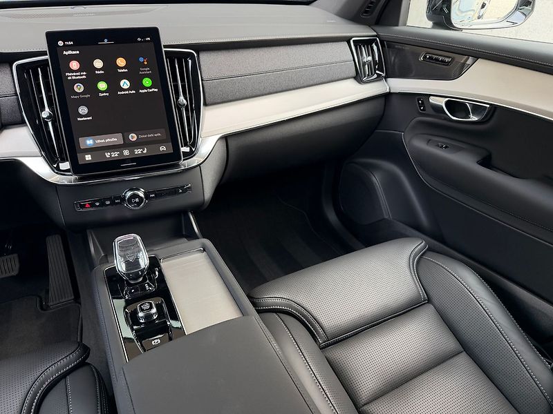 Volvo XC90 B5 PLUS Black Edition, Vzduch - fotka 25 z 25