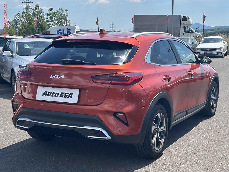 Kia XCeed (2023) 1.5 T-GDi, Exclusive, AT - fotka 4 z 20