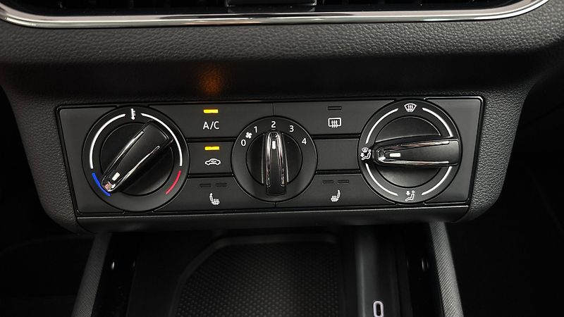 Škoda Scala 1.0 TSI Akční Model - fotka 13 z 24