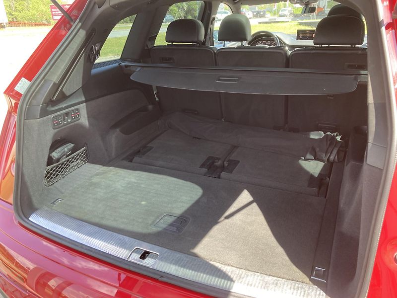 Audi Q7 (2018) 3.0 TDI quat, CZ, 1 maj, 7míst - fotka 30 z 36