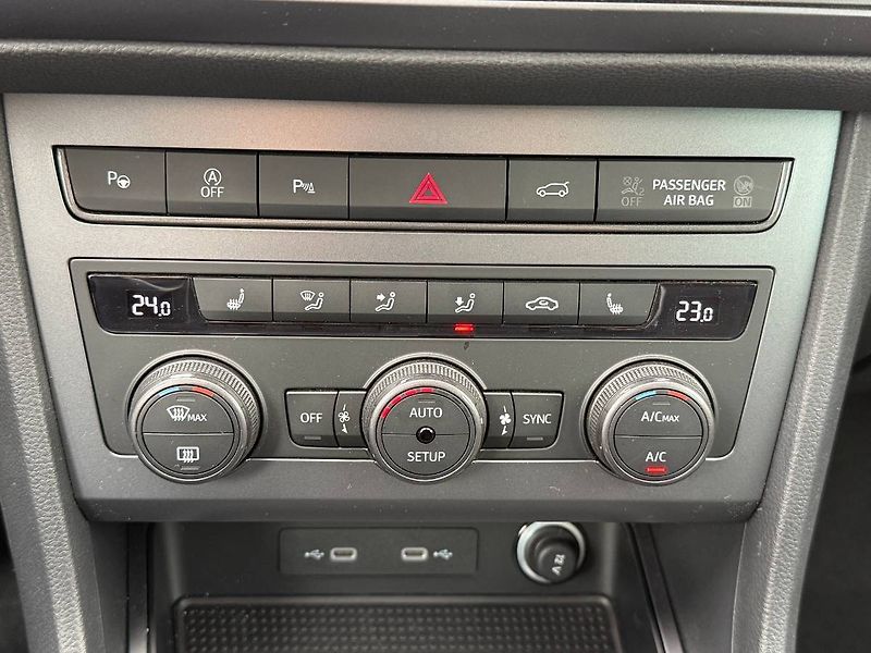 Cupra Ateca (2025) 2.0 TSI 140 kW DSG 4WD - fotka 15 z 24