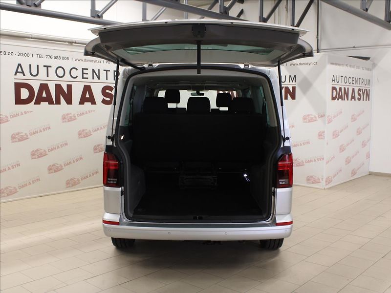 Volkswagen Caravelle 2,0 TDI 110kW DSG Comfortline - fotka 7 z 32