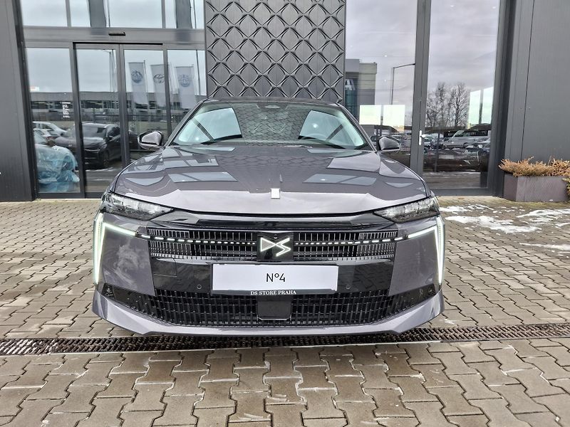 DS Automobiles DS N°4 (2026) N°4 JULES VERNE HYBRID 145 - fotka 3 z 27