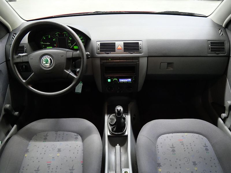 Škoda Fabia - fotka 5 z 24