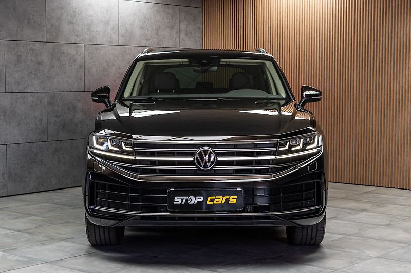 Volkswagen Touareg 3.0 TDI 210kW EXCLUSIVE*ČR 1.M - fotka 2 z 39