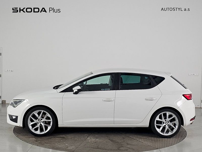 Seat Leon (2016) 1.8TSi 180k FR DYNAMIC - fotka 3 z 27