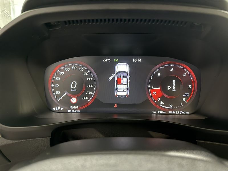 Volvo XC40 2,0   D4 INSCRIPTION ZÁRUKA 28 - fotka 13 z 46