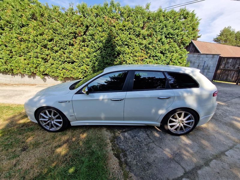 Alfa Romeo 159 (2010) Turismo Internazionale - fotka 5 z 21