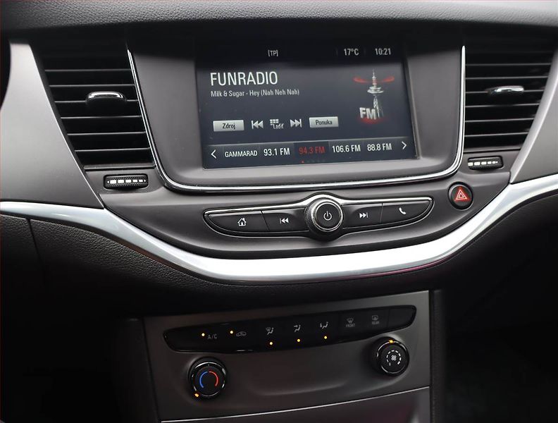 Opel Astra (2016) 1.4 16V, Serv.kniha, Tempomat - fotka 12 z 15