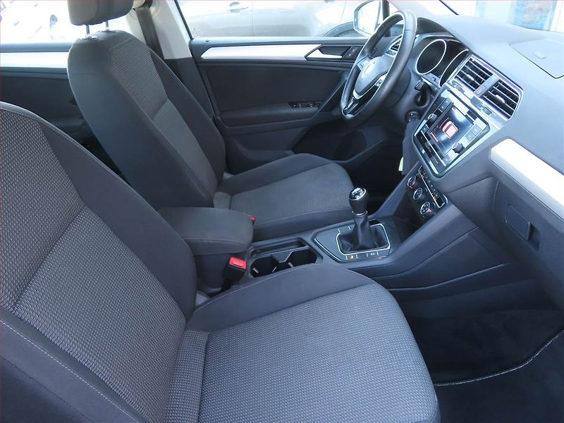Volkswagen Tiguan (2020) 1.5 TSI - fotka 9 z 18