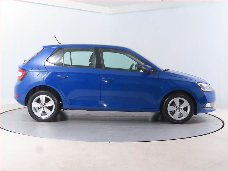 Škoda Fabia (2018) Ambition Plus 1.0, ČR,1.maj - fotka 6 z 13