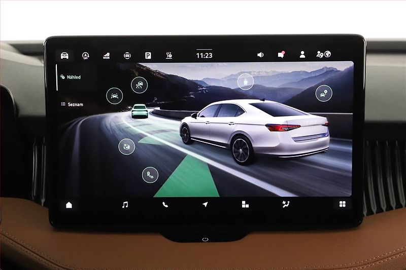 Škoda Superb (2025) 2.0 TSI, LAURIN&KLEMENT, DPH - fotka 17 z 21