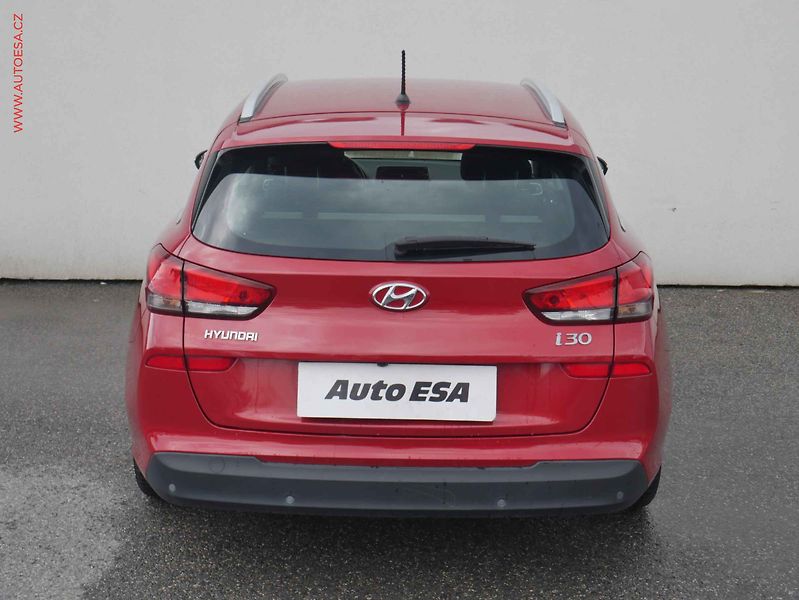 Hyundai i30 (2017) 1.0T-GDi, 1.maj,ČR, DPH, 1. - fotka 5 z 16