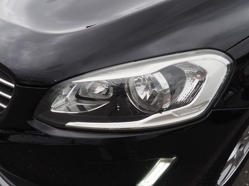Volvo XC60 (2016) D3 100 kW, Momentum, AWD - fotka 7 z 38