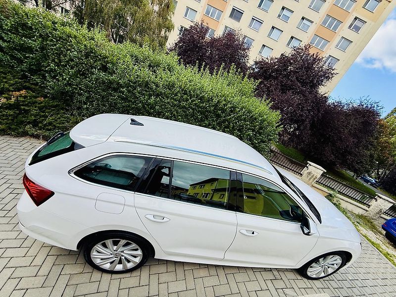 Škoda Octavia (2021) 1.4TSI iV 150 kW DSG Style DCC - fotka 13 z 18