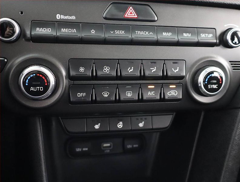 Kia Sportage (2019) 1.6 GDI - fotka 19 z 21