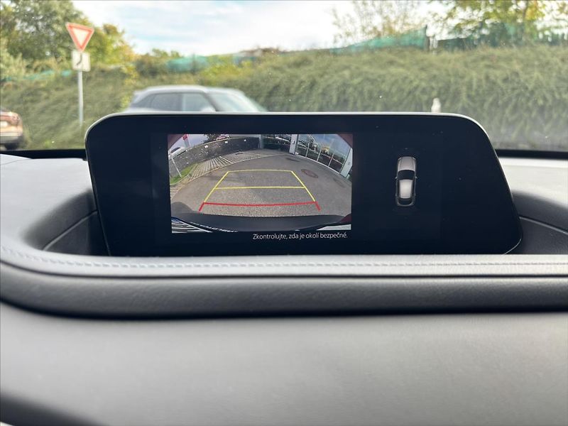 Mazda CX-30 2,0 i 137kW AT GT Plus CARPLAY - fotka 18 z 47