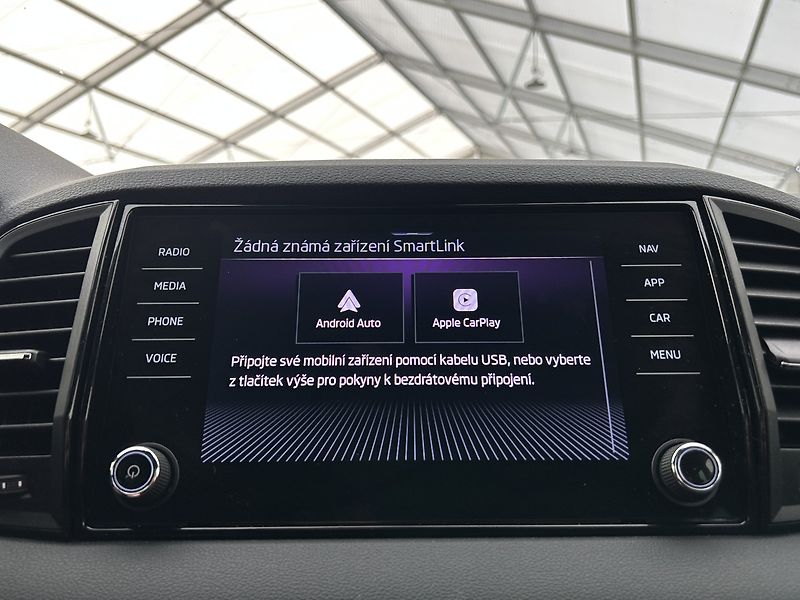 Škoda Karoq 1.5 TSI SportLine - fotka 11 z 32