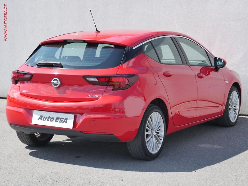 Opel Astra (2016) 1.4T, 1.maj,ČR - fotka 4 z 21