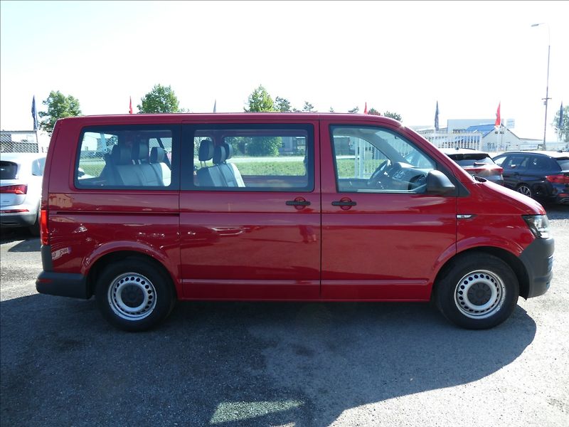 Volkswagen Transporter 2,0 TDi 75kW 9.míst, serviska - fotka 2 z 43