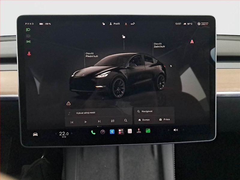 Tesla Model Y (2022) Long Range AWD 79kWh, SoH 91% - fotka 11 z 19