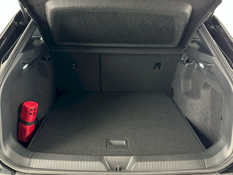 Volkswagen ID.4 (2025) Pro 210kW 4Motion, 82kWh, SOH - fotka 36 z 37