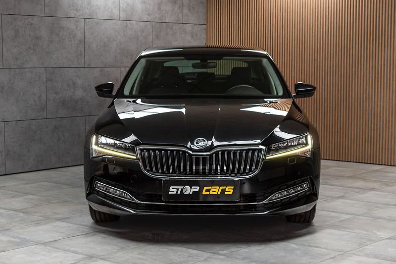 Škoda Superb 1.5 TSI STYLE*VIRTUAL*ČR 1.MAJ - fotka 2 z 43