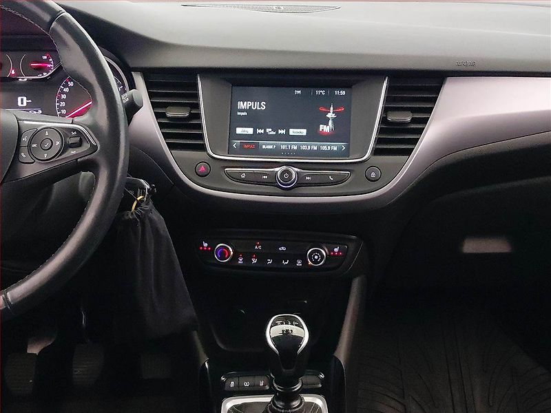 Opel Crossland X (2023) 1.2 Turbo, ČR,1.maj - fotka 12 z 15